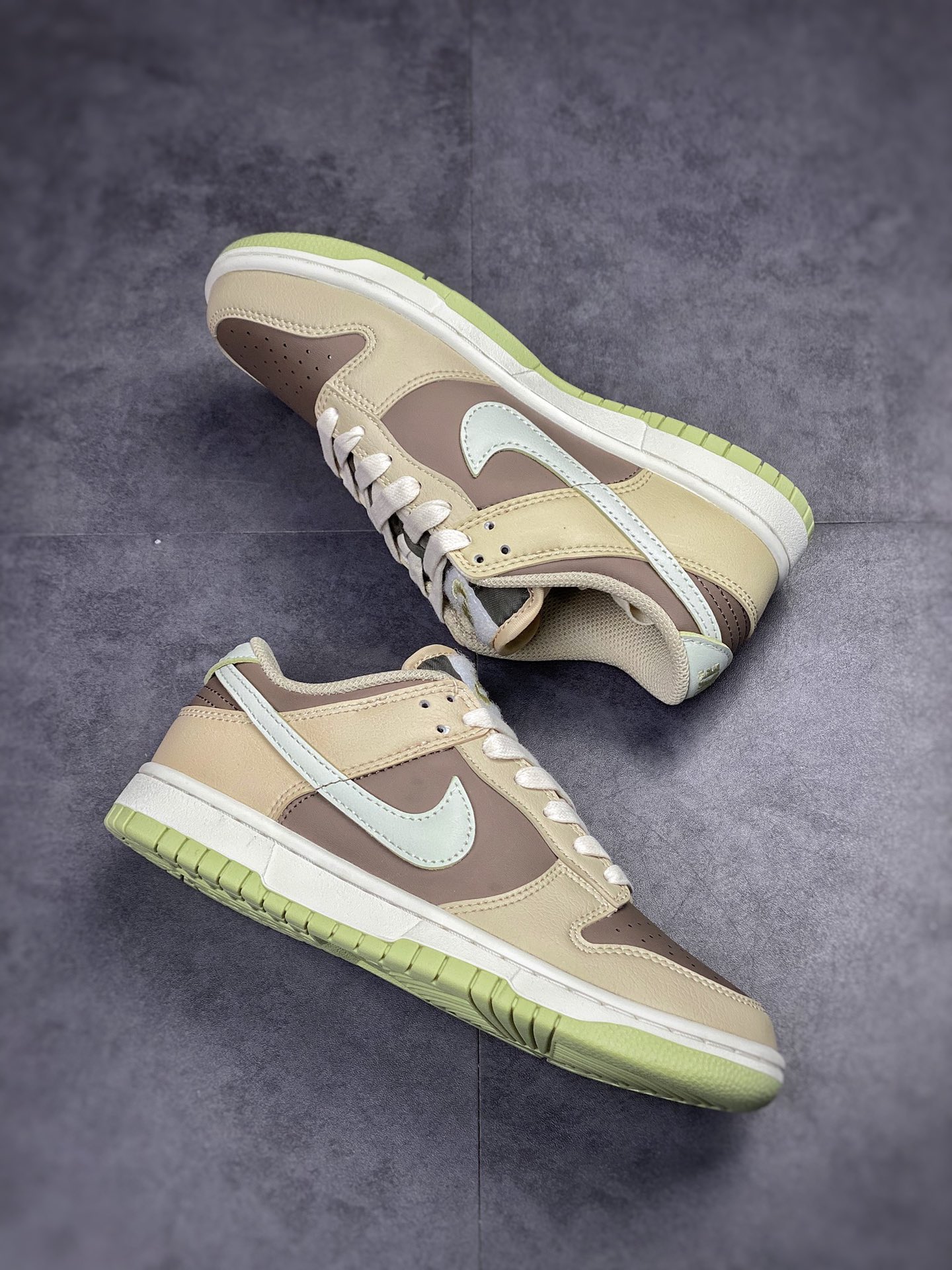 240 Nike SB Dunk Low 米棕 小倒勾配色 FB4961-012