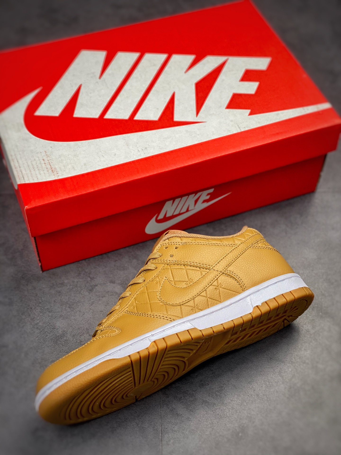 200 GET版 NIKE SB Dunk Low 小麦色 DX3374-700