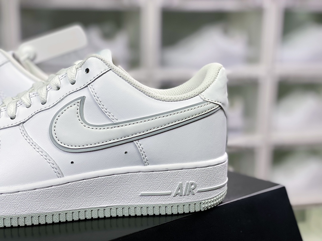 200  Air Force 1’07 Low LX”White/Dark Grey”空军一号DV0788-100