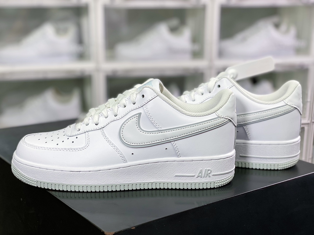 200  Air Force 1’07 Low LX”White/Dark Grey”空军一号DV0788-100