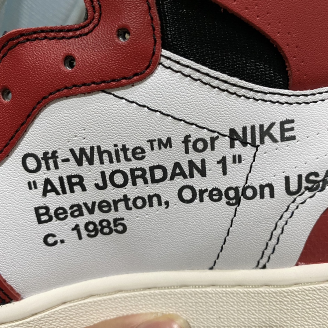 图片[4]-OG纯原 OFF-WHITE x Air Jordan AJ1 OW联名芝加哥白红 AA3834-101 原盒原配 鞋面网纱、后跟港宝等材料 均采购来自原厂 针车孔深度 标语字体大小间距 侧边外露海绵 极致还原乱真 所有模具原鞋拆解开发 打造市售最强版本 尺码：36 36.5 37.5 38 38.5 39 40 40.5 41 42 42.5 43 44 44.5 45 46 47.5-选品中心