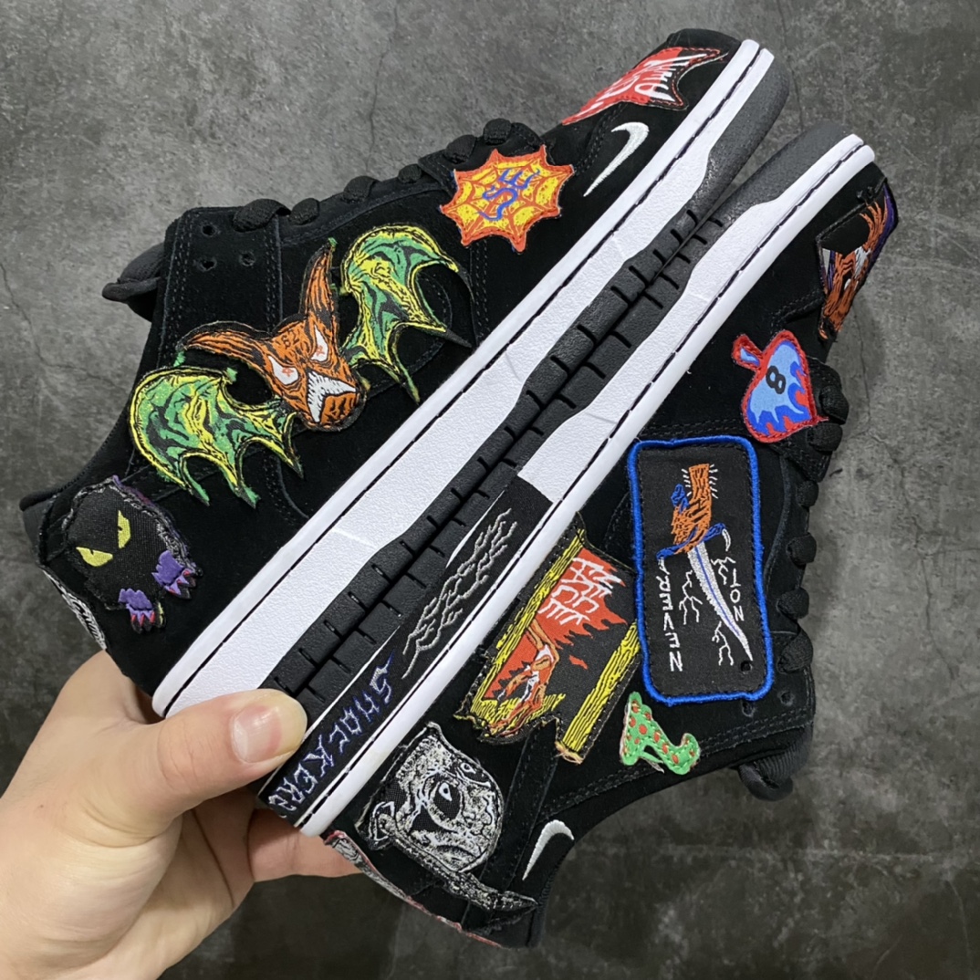 图片[6]-Top版本Neckface x NK SB Dunk Low 万圣节 联名款低帮运动休闲板鞋 DQ4488-001 该款黑色底座上覆盖着头骨、恶魔、 蝙蝠、墓碑、蛇和其他令人毛骨悚然的图案 其他细节包括闪电图案和左中底后部的\”SHOCKERS”字样 尺码：36 36.5 37.5 38 38.5 39 40 40.5 41 42 42.5 43 44 44.5 45 46 47.5-选品中心