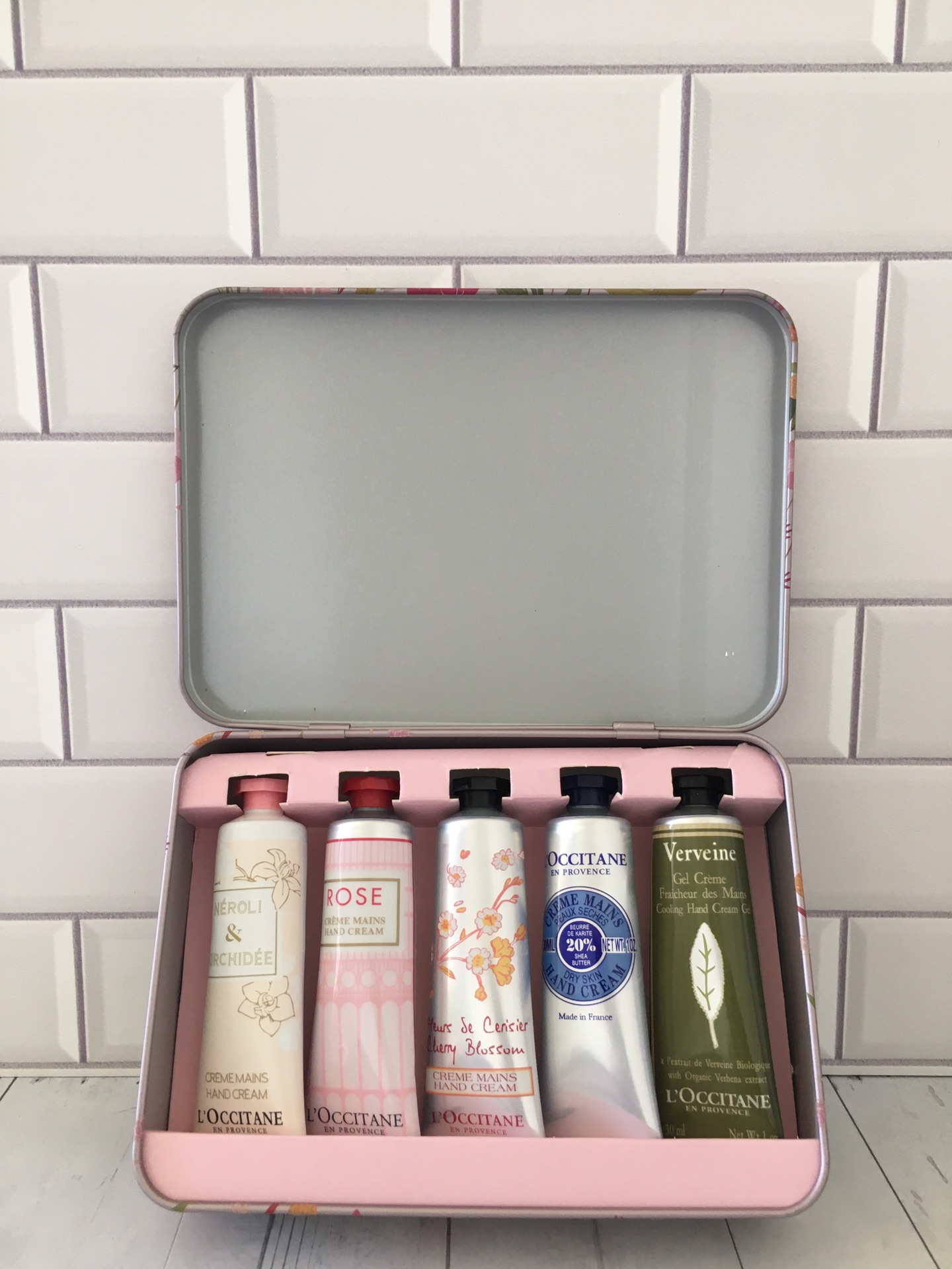 L'Occitane Lovely Hand Cream Collection, 5-Piece Set, Travel Exclusive 2 i1665373272 4902 2