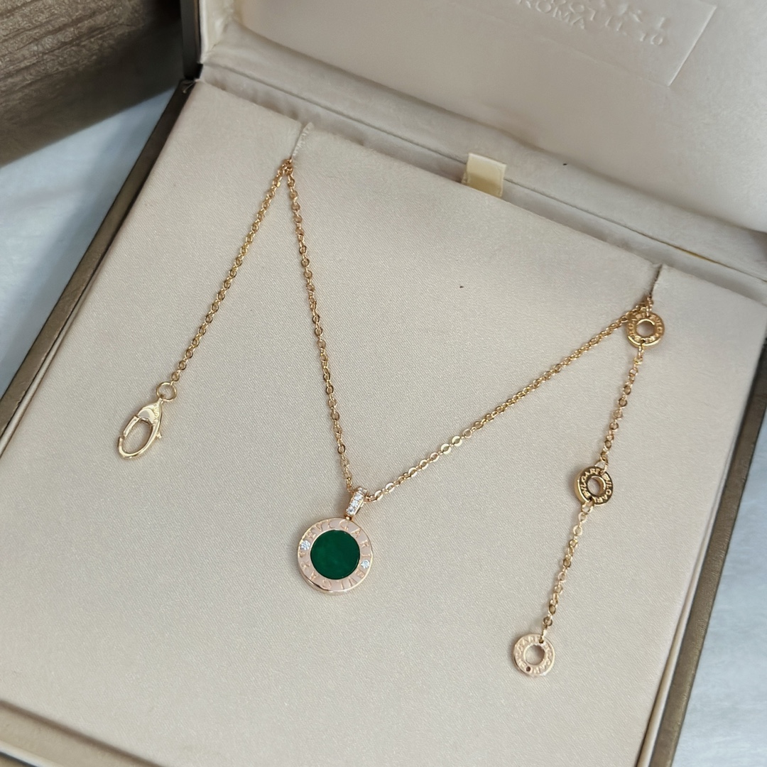 Bvlgari Jewelry Necklaces & Pendants Green 925 Silver