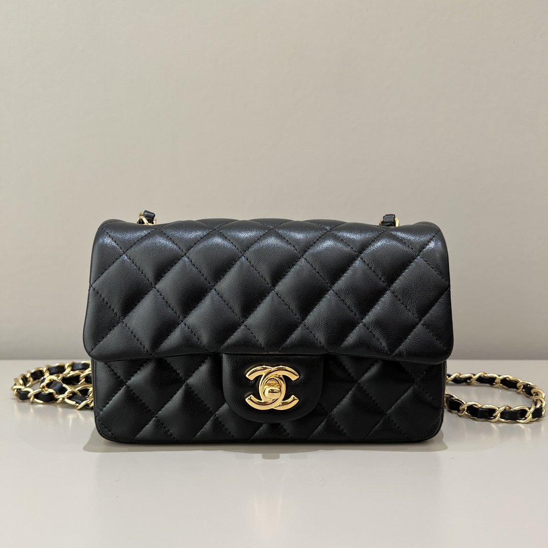 샤넬 CF 클래식 플랩백 20cm 블랙 금장 램스킨 33199 Chanel Bag