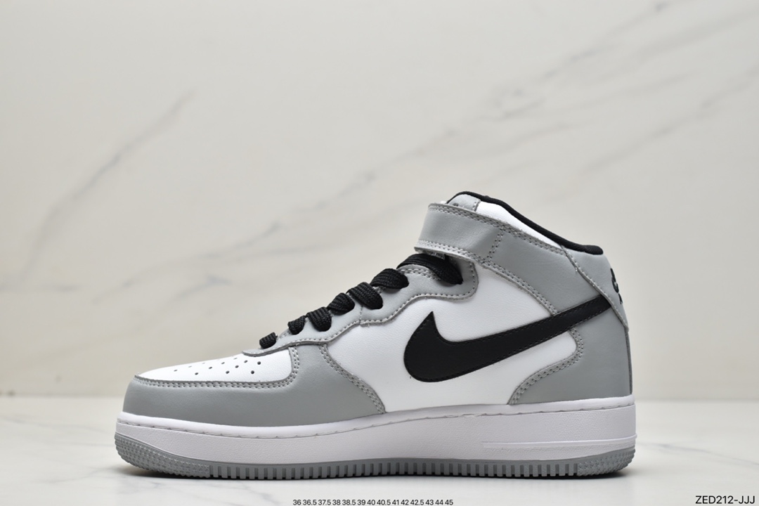 260 Air Force 1 '07 Low DX3115-100