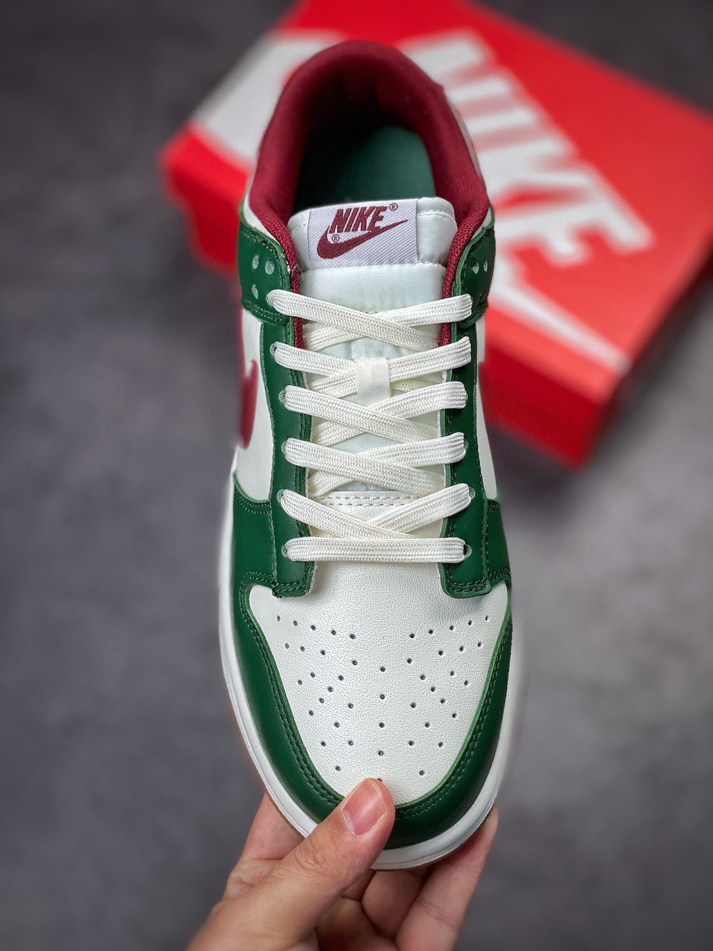 200 NIKE SB Dunk Low 酒红白绿 FB7160-161