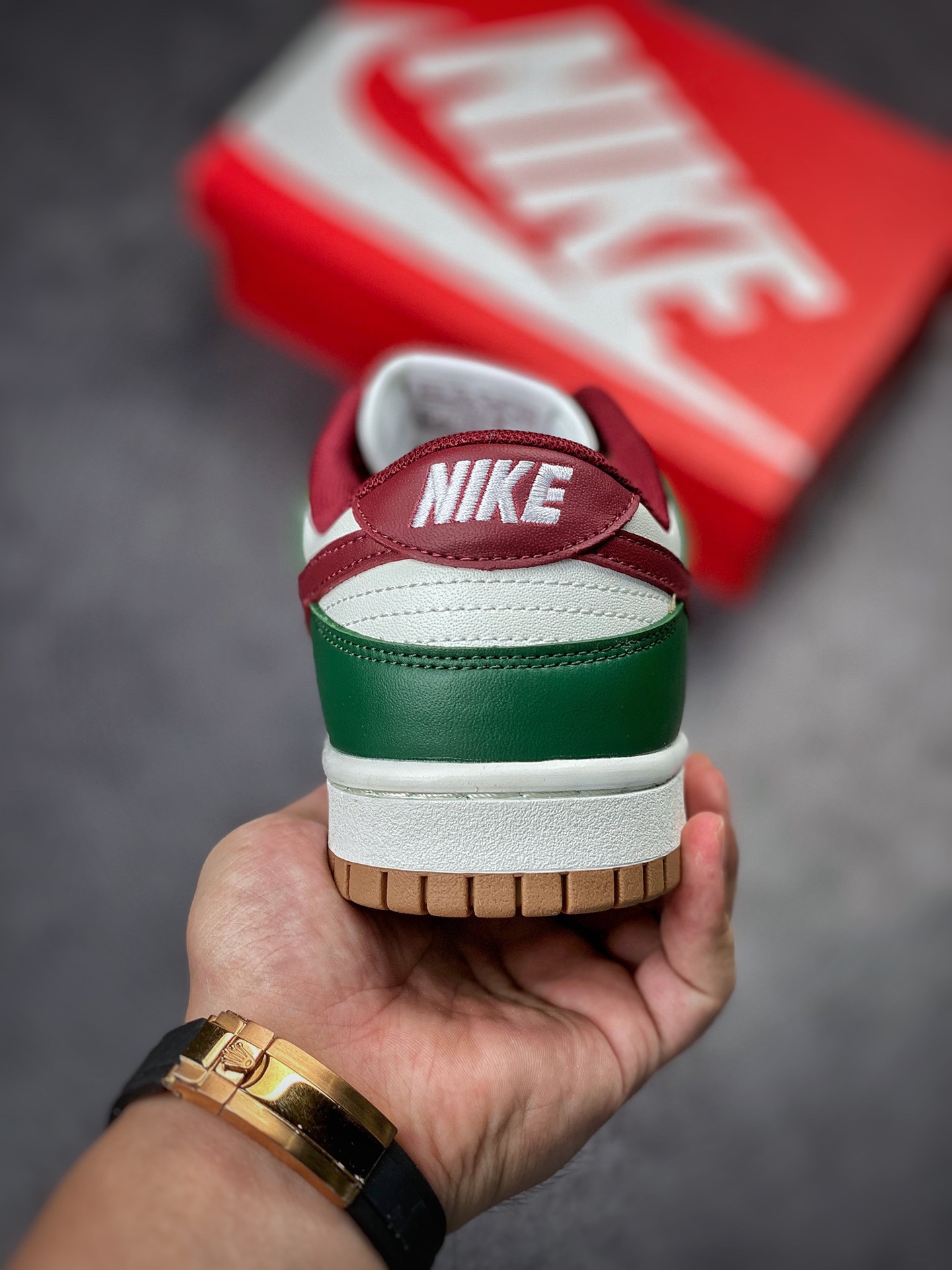 200 NIKE SB Dunk Low 酒红白绿 FB7160-161