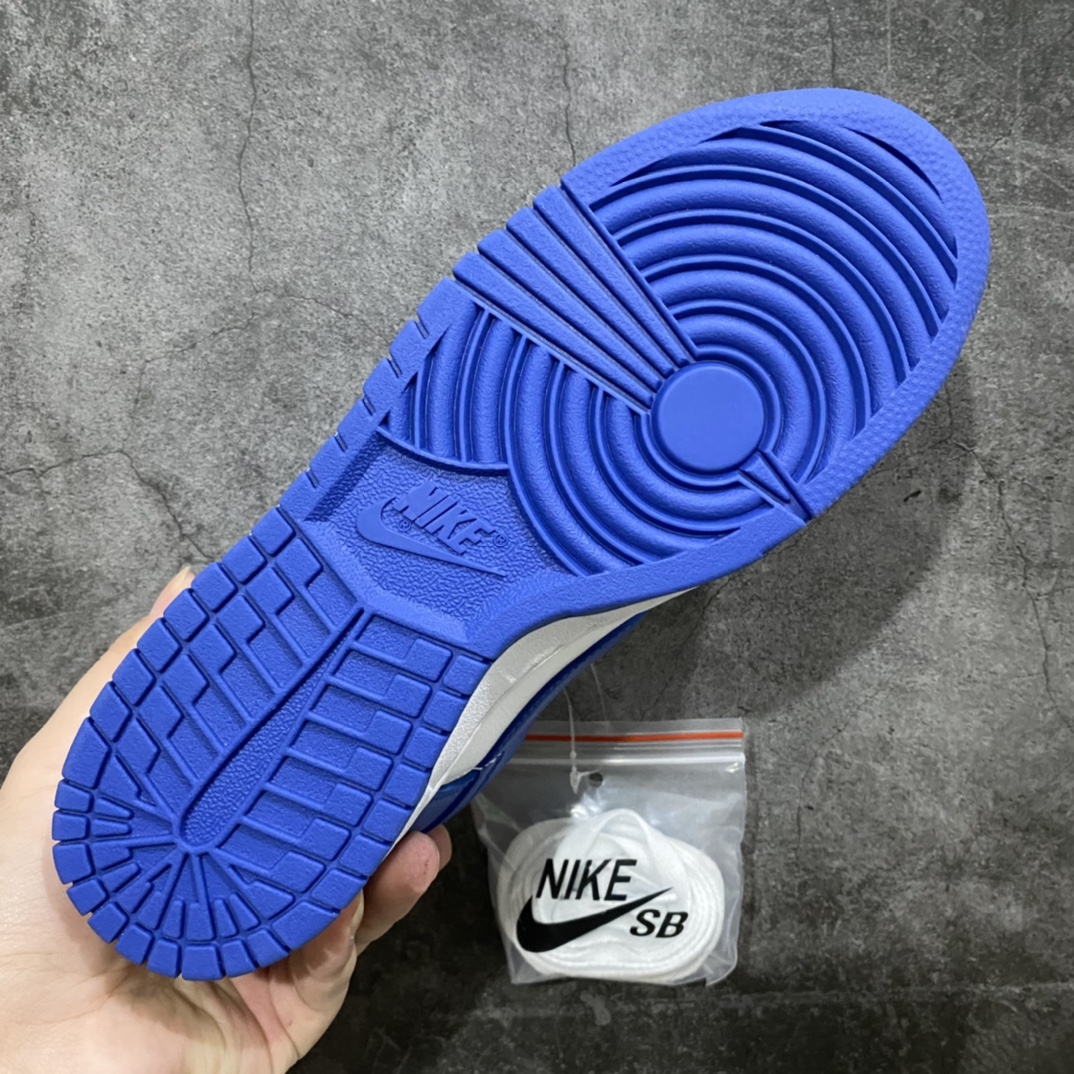 图片[7]-M纯原 NK Dunk Low SP 肯塔基白蓝 CU1726-100 圈内最强没有之一的存在 高价零售首选 独家原厂航空铝磨具打磨大底 鞋头坡度极致还原 原盒原配 圈内天花板工艺 原厂冲刀 超高清洁度 全鞋零毛边皮料切割 全套原楦原模倾力打造完美版型 采用原厂百宏鞋带以及原厂百宏织唛舌标 内标可供原厂几率过验 原厂中底布黄色点胶 原厂中底布拉帮走线遵循公司‼️ 尺码：36 36.5 37.5 38 38.5 39 40 40.5 41 42 42.5 43 44 45 46 47.5-选品中心