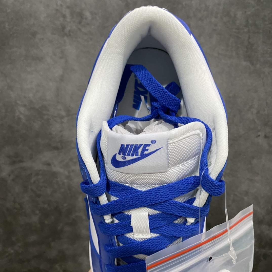 图片[6]-M纯原 NK Dunk Low SP 肯塔基白蓝 CU1726-100 圈内最强没有之一的存在 高价零售首选 独家原厂航空铝磨具打磨大底 鞋头坡度极致还原 原盒原配 圈内天花板工艺 原厂冲刀 超高清洁度 全鞋零毛边皮料切割 全套原楦原模倾力打造完美版型 采用原厂百宏鞋带以及原厂百宏织唛舌标 内标可供原厂几率过验 原厂中底布黄色点胶 原厂中底布拉帮走线遵循公司‼️ 尺码：36 36.5 37.5 38 38.5 39 40 40.5 41 42 42.5 43 44 45 46 47.5-选品中心
