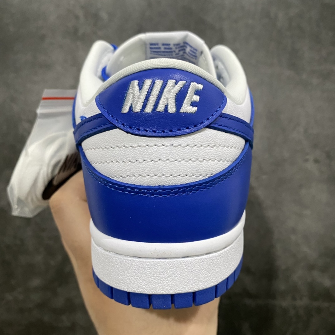 图片[4]-M纯原 NK Dunk Low SP 肯塔基白蓝 CU1726-100 圈内最强没有之一的存在 高价零售首选 独家原厂航空铝磨具打磨大底 鞋头坡度极致还原 原盒原配 圈内天花板工艺 原厂冲刀 超高清洁度 全鞋零毛边皮料切割 全套原楦原模倾力打造完美版型 采用原厂百宏鞋带以及原厂百宏织唛舌标 内标可供原厂几率过验 原厂中底布黄色点胶 原厂中底布拉帮走线遵循公司‼️ 尺码：36 36.5 37.5 38 38.5 39 40 40.5 41 42 42.5 43 44 45 46 47.5-选品中心