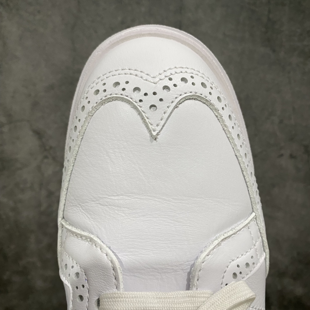 图片[4]-顶级纯原PEACEMINUSONE x NK KWONDO 1 权志龙 3.0 重磅联名DH2482-100 纯原生产线出品 全码补货 巴洛克时尚风格 经典雕花结合球鞋文化 原档案私模 鞋底隐藏开裂纹路细节 同步原厂硫化工艺 区分低端市场冷粘 原厂小羊皮 质感纹路完全一致原版 后跟小雏菊电绣遵循原版数据制作 翻折鞋舌高频LOGO 分区三个码段 鞋舌可拆卸设计 一鞋两穿 尺码：36-46-选品中心