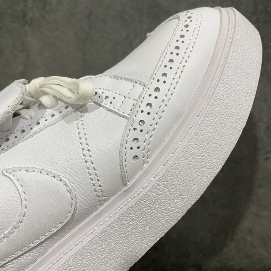 图片[8]-顶级纯原PEACEMINUSONE x NK KWONDO 1 权志龙 3.0 重磅联名DH2482-100 纯原生产线出品 全码补货 巴洛克时尚风格 经典雕花结合球鞋文化 原档案私模 鞋底隐藏开裂纹路细节 同步原厂硫化工艺 区分低端市场冷粘 原厂小羊皮 质感纹路完全一致原版 后跟小雏菊电绣遵循原版数据制作 翻折鞋舌高频LOGO 分区三个码段 鞋舌可拆卸设计 一鞋两穿 尺码：36-46-选品中心