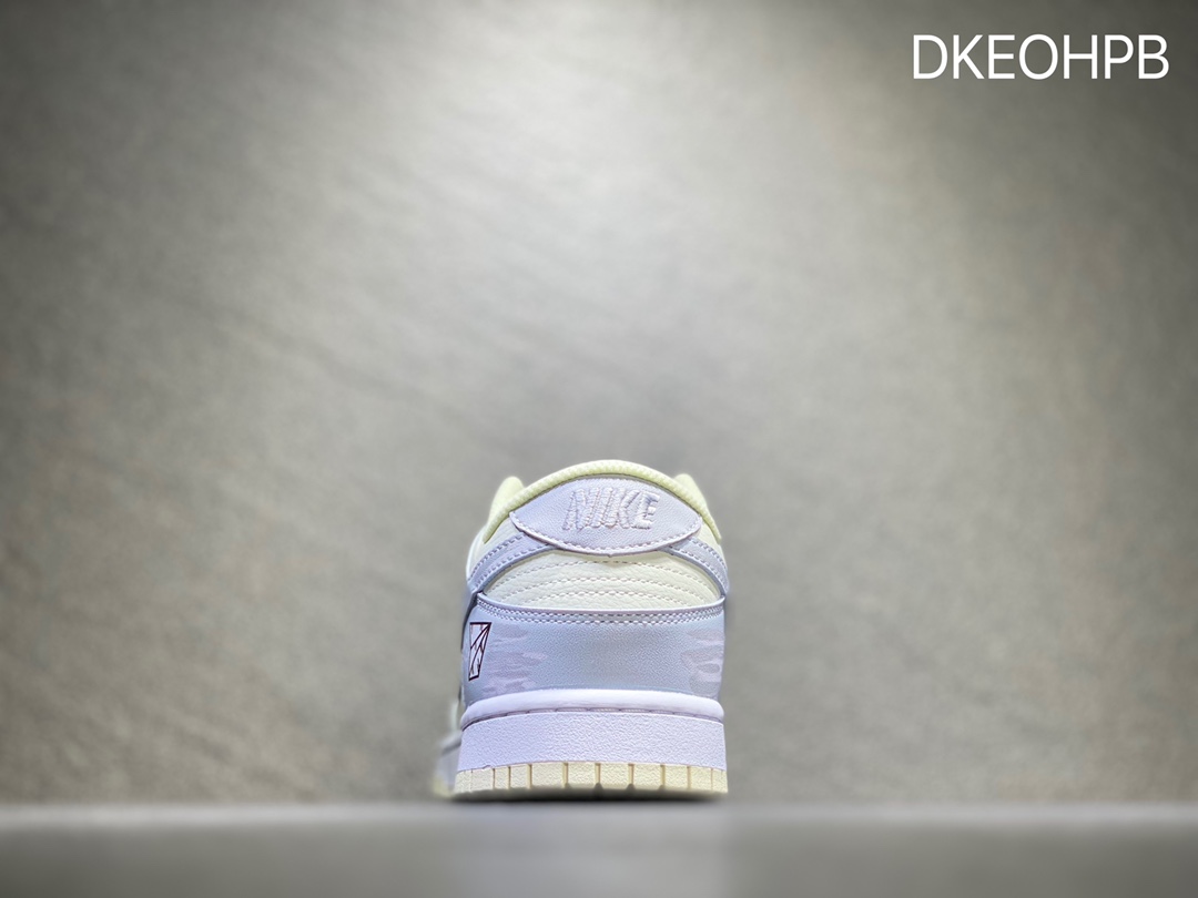 300 Nike SB dunk Low 低帮休闲运动滑板板鞋  NB2206-218