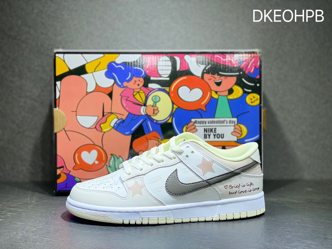 300 Nike SB dunk Low 低帮休闲运动滑板板鞋 DD8052-116