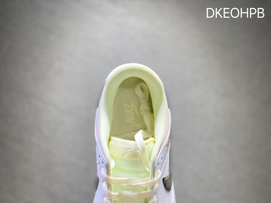 300 Nike SB dunk Low 低帮休闲运动滑板板鞋 DD8052-116