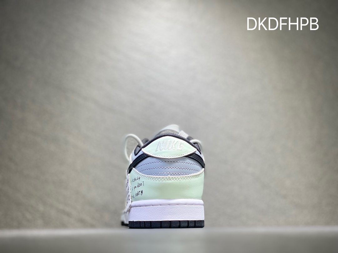 260 Nike SB dunk Low 低帮休闲运动滑板板鞋  DD1391-100