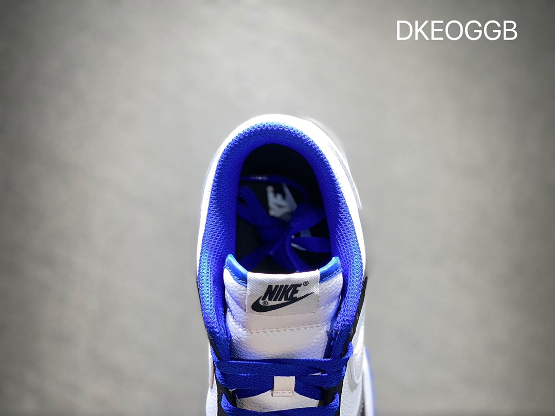 300 Nike SB dunk Low 低帮休闲运动滑板板鞋 FF9064-110