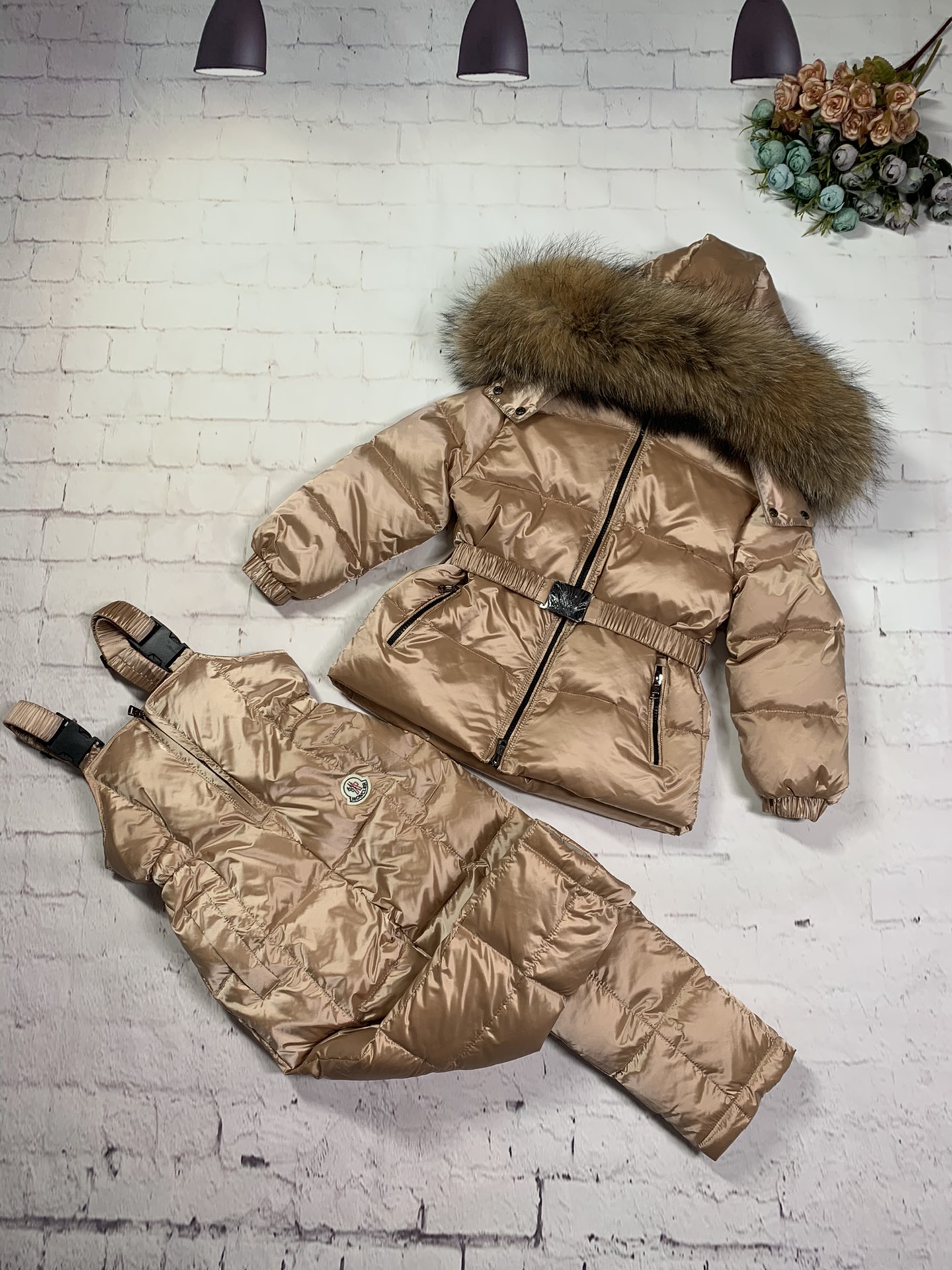 NO:578789,Ready stock children's down jacket suit, natural large fur, size 0-2-4-6-8-10-12, suitable for height 85-95----135-145, multi-color options!  ,clothes,down jacket,19860909现货儿童羽绒服套装,天然大毛皮, 尺寸0-2-4-6-8-10-12 适合身高85-95----135-145 多色选择！,衣服,down jacket,,Children's