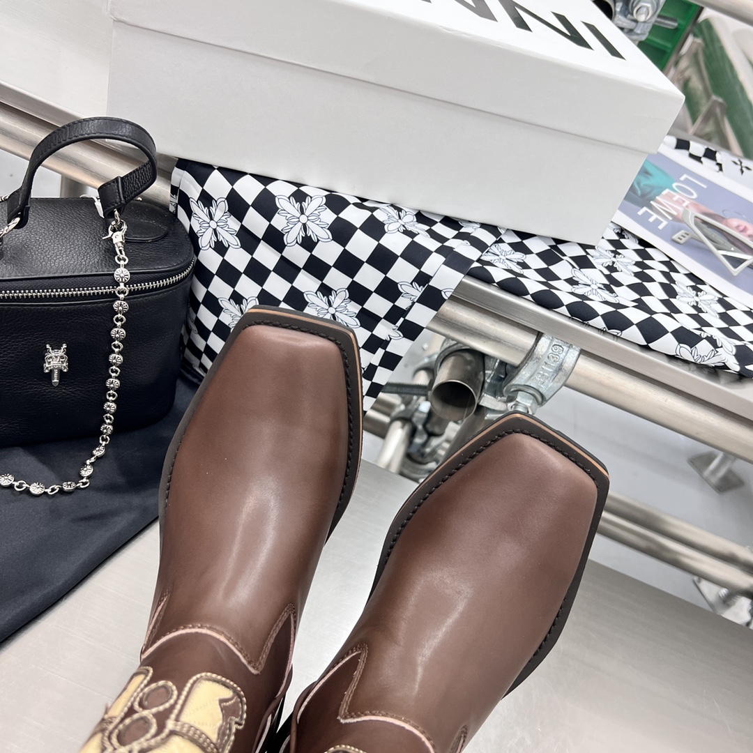 Trendy Autumn/Winter Boots: Stylish, Comfortable, High-Quality, Custom-Made with Unique Details - 图片 5