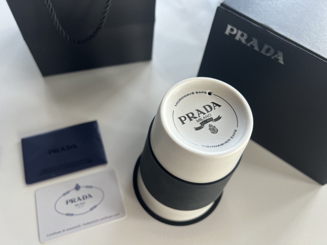 普拉达PRADA线下精品系列 ,香港站礼品,冬季新品咖啡杯 水杯 饮品杯 4