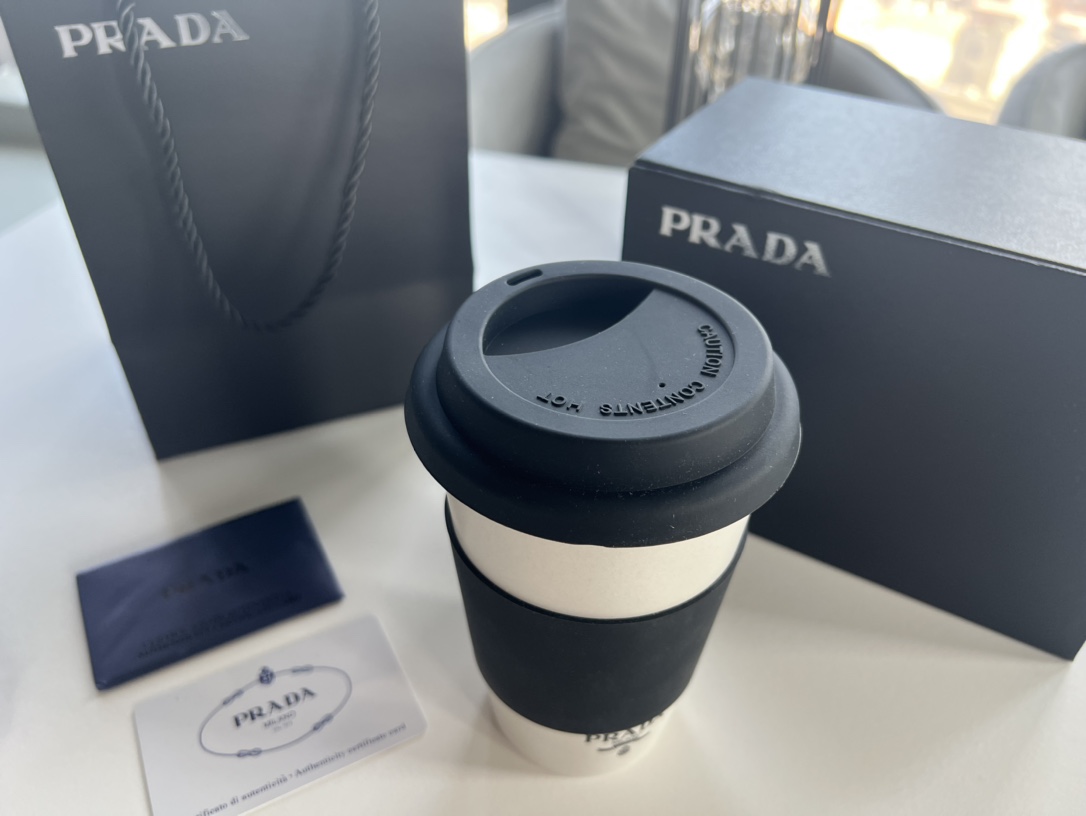 普拉达PRADA线下精品系列 ,香港站礼品,冬季新品咖啡杯 水杯 饮品杯 2