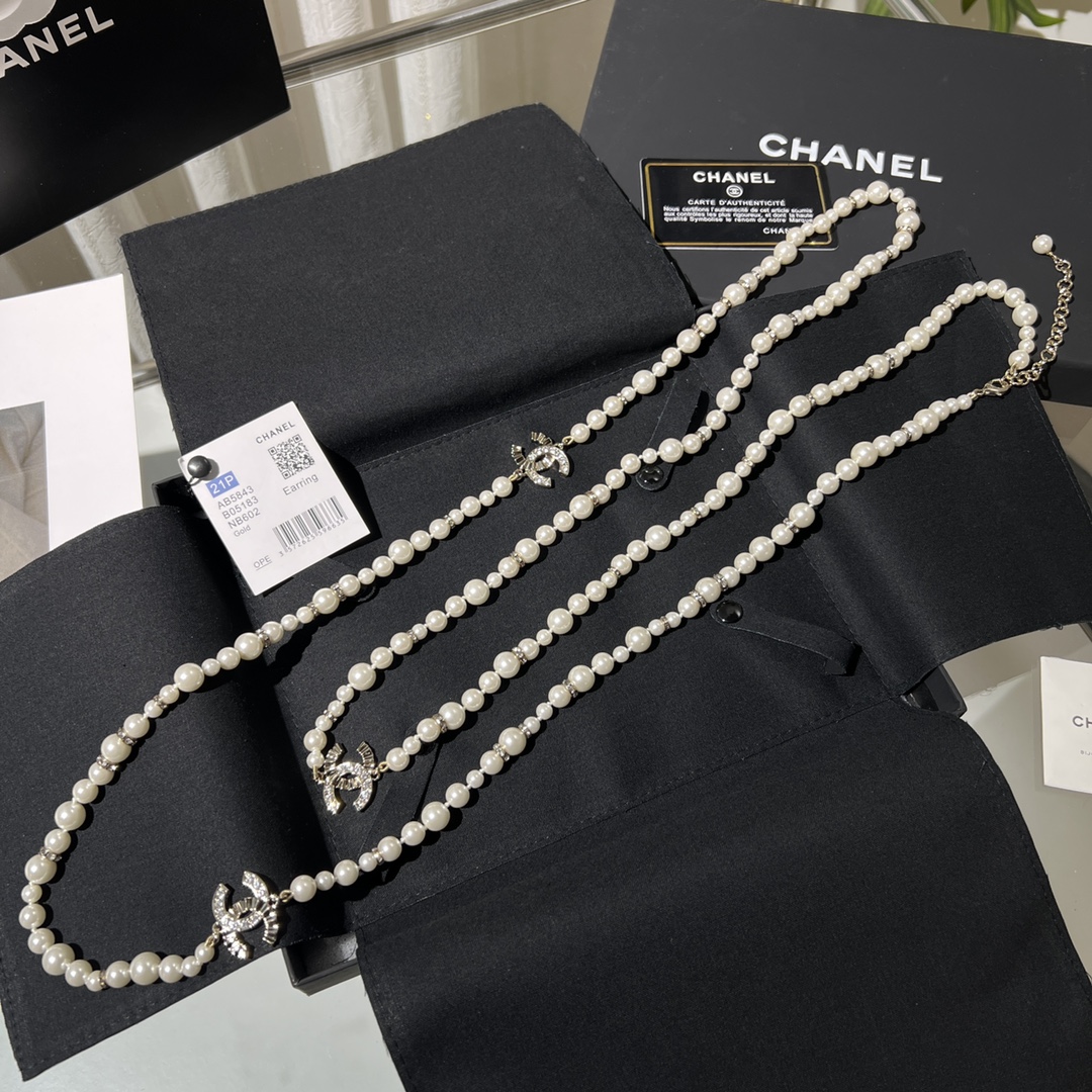 新款☑️CHANEL香奈儿双c珍珠项链毛衣链
