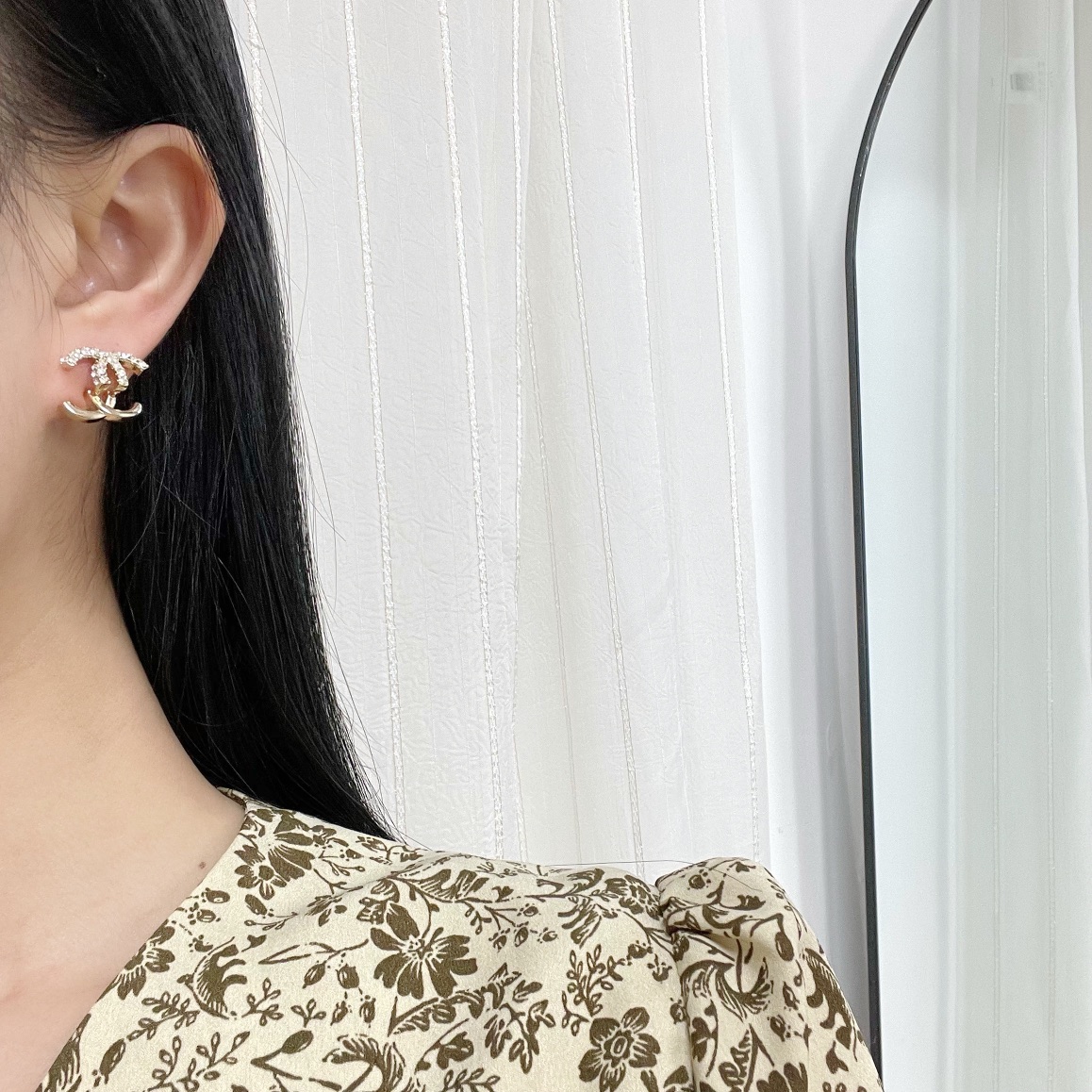 新款☑️CHANEL香奈儿c1双c水钻拼接耳钉耳环