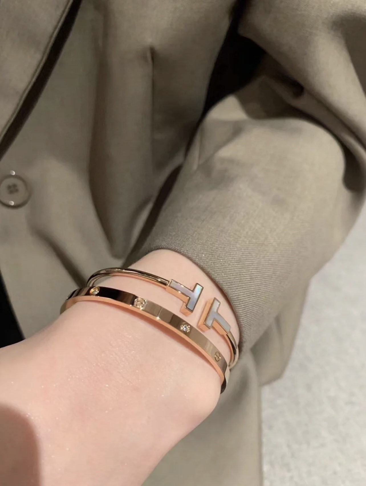 Cartier 款窄版6钻手镯