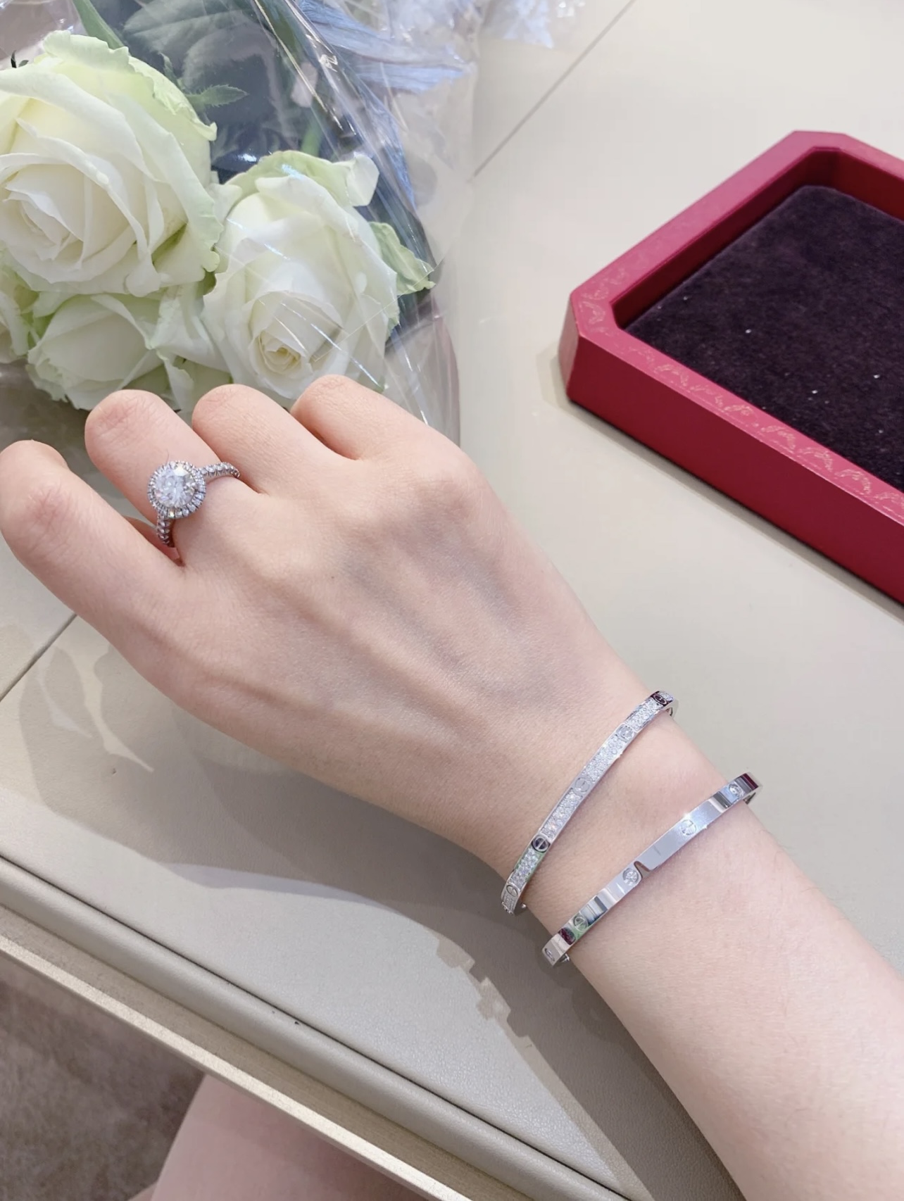 Cartier 款窄版6钻手镯