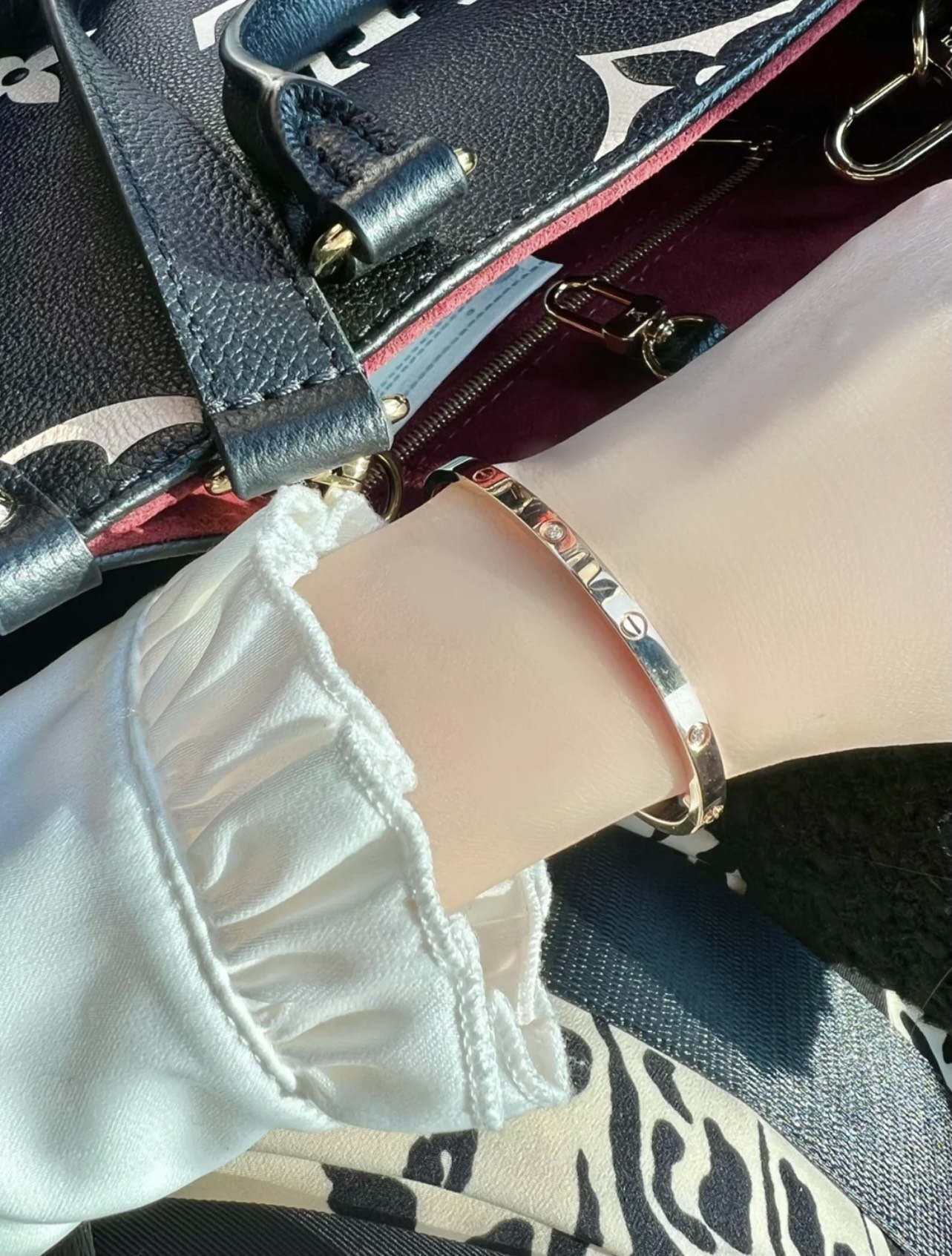 NO:102248,Classic narrow version 6 diamond bracelet, Cartier bracelet, cartier, bracelet19860909经典款窄版6钻手镯,卡地亚手镯,cartier,bracelet,Jewelry