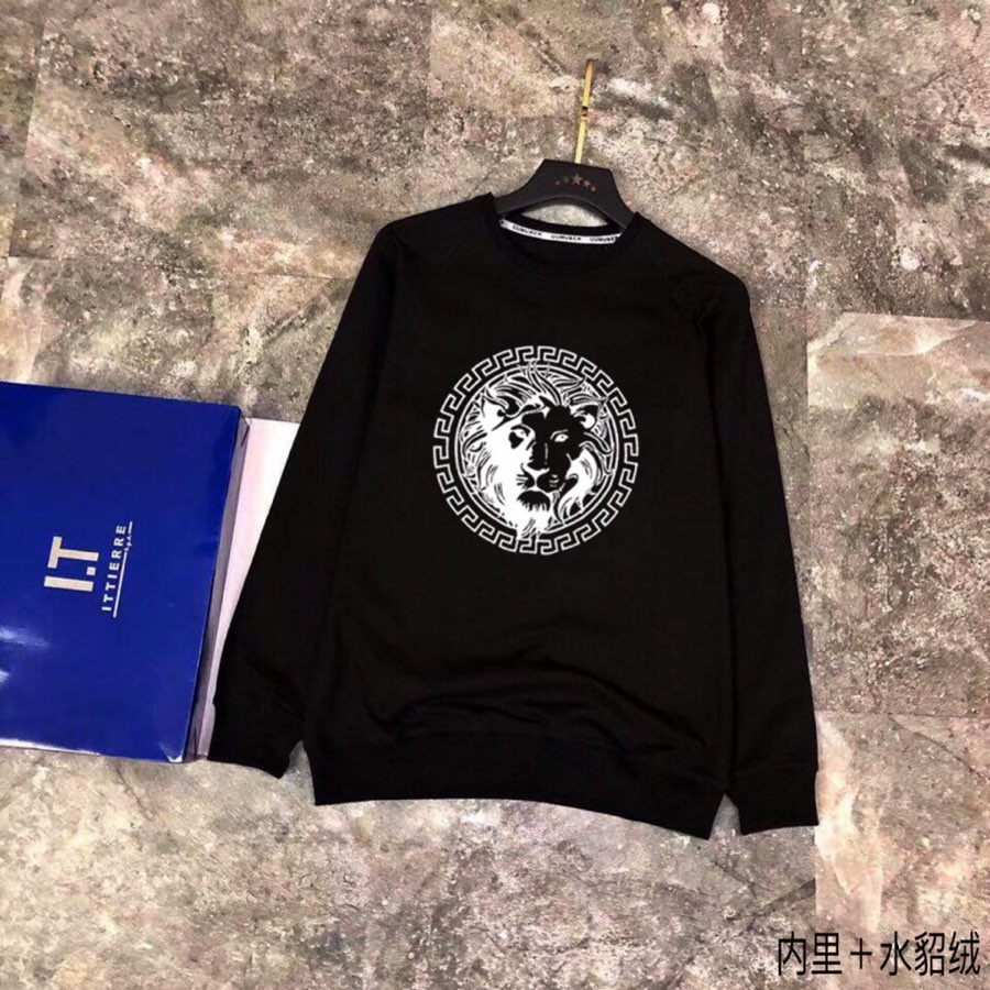 NO:116415,Fleece-added couples wear 220 catties Fatty Gospel Number M-4XL Versace Versace Inner Mink Fleece Original quality 2025 Latest fleece sweatshirt Selected counter customized top mercerized cotton sweatshirt imported fabric All details are perfect 1 to 1 replica restore the authenticity 100% original hardware High-end custom auxiliary materials Original factory original standard The upper body effect is excellent (for girls wear S, size number is recommended to wear 175/150 catties L), versace, versace, hoodie, sweatshirts, alexander wang19860909加绒款 情侣款穿220斤 胖子福音 码数M-4XL 范思哲 Versace 内里水貂绒 原单品质 2025 最新款加绒卫衣 精选专柜订制顶级丝光棉卫衣进口面料 所有细节做工完美1比1复刻 还原正品百分百 原版五金 高端订制辅料 原厂原标 上身效果超赞 ( 女生穿S,码数建议175/150斤穿L ),,versace,versace,hoodie,sweatshirts,alexander wang,Men's clothing