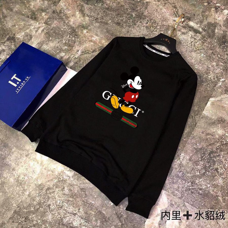 NO:743554,Velvet style. Couple style wears 220 pounds. Good news for fat people. Size: M-4XL. Gucci. Mink velvet lining. Original quality. 2026. Latest velvet sweatshirt. Selected counter custom-made top-grade mercerized cotton sweatshirt imported fabric. All details are perfectly made and reproduced 1:1. Restore to 100% authentic. Original hardware. High-end customized accessories. Original factory label. The upper body effect is great!  (Girls wear S, size 175/150 pounds is recommended to wear L),,gucci,hoodie,sweatshirts,19860909加绒款 情侣款穿220斤 胖子福音 码数M-4XL 古奇 Gucci 内里水貂绒 原单品质 2026 最新款加绒卫衣 精选专柜订制顶级丝光棉卫衣进口面料 所有细节做工完美1比1复刻 还原正品百分百 原版五金 高端订制辅料 原厂原标 上身效果超赞！( 女生穿S,码数建议175/150斤穿L ),,gucci,hoodie,sweatshirts,,Men's clothing