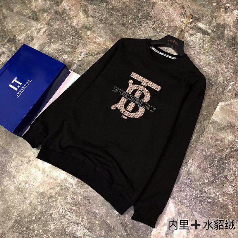 NO:126096,Fleece-added couples wear 220 pounds. Fatty Gospel. Number M-4XL Burberry Burberry Mian Fleece. Original quality. The latest 2025 fleece sweatshirt. Selected counters to customize the top mercerized cotton sweatshirt imported fabric. All details are perfectly crafted 100% replica. Restore the authenticity. Original hardware. High-end customized auxiliary materials. Original original mark. The upper body effect is excellent!  (Girls wear S, size number is recommended to wear L for 175/150 catties), burberry, burberry, hoodie, sweatshirts, alexander wang19860909加绒款 情侣款穿220斤 胖子福音 码数M-4XL 巴宝莉 Burberry 内里水貂绒 原单品质 2025最新款加绒卫衣 精选专柜订制顶级丝光棉卫衣进口面料 所有细节做工完美1比1复刻 还原正品百分百 原版五金 高端订制辅料 原厂原标 上身效果超赞！( 女生穿S,码数建议175/150斤穿L ),,burberry,burberry,hoodie,sweatshirts,alexander wang,Men's clothing