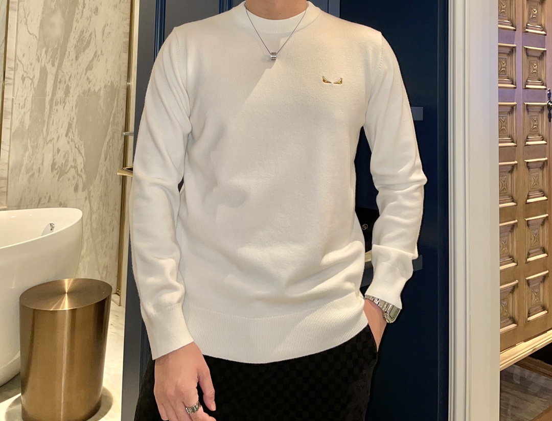 FD 2025AW秋冬新品 专柜同步 时尚别致罗纹圆领单穿打底必备款，采用羊毛混纺针织衫长袖毛衣，简约优