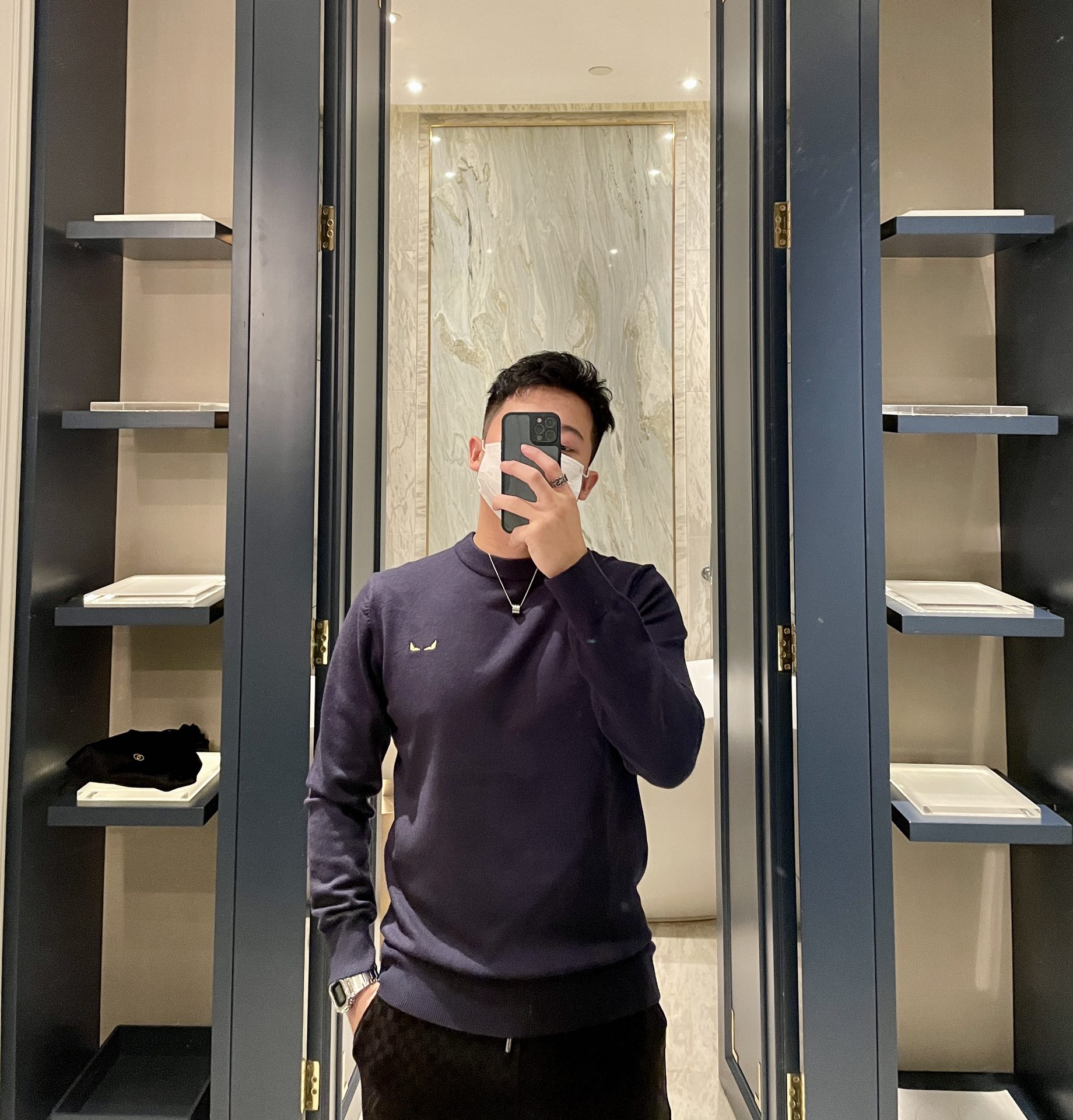 FD 2025AW秋冬新品 专柜同步 时尚别致罗纹圆领单穿打底必备款，采用羊毛混纺针织衫长袖毛衣，简约优