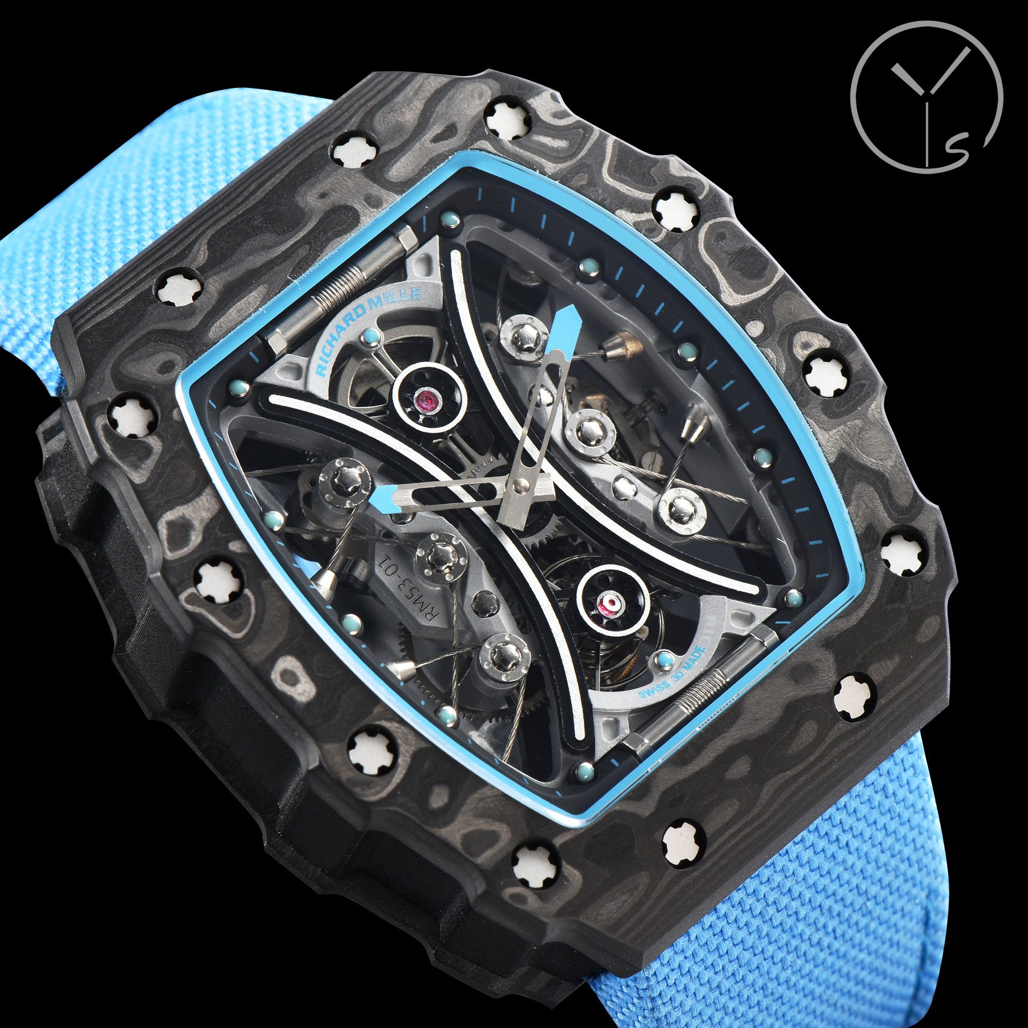 NO:670451,Ys Richard Mille RM53-01 upgraded version (the upgrades are as follows: 1. The transmission gear is changed from gold to the same gun color as the original; 2. The crown gear is changed from metal to rubber.), the watch is made of carbon fiber + real tourbillon heart, known as the 'Lamborghini sixth element' in the watch industry. It is equipped with a strong TT? carbon fiber case (the best in carbon fiber) plus high-precision stitching technology to solve the market problem  In order to overcome the problem of 'low stitching, gaps, unclear texture and poor texture' of the ordinary version, 95 restores the original structure, one to one size (43X49X16mm), laminated sapphire crystal mirror and suspended steel cable to fix the movement, TT? carbon fiber's unique corrugated luster and sharp case lines, which further highlights the texture that is different from small manufacturers. The specific selling points can be summarized as 'six high elements'  1. High precision - real tourbillon movement, high grade and stable; 2. High stitching - the ring, case body and bottom cover are tightly and seamlessly spliced; 3. High restoration - 95% restoration of the original structure, one to one size (43X49X16mm); 4. High shock resistance - TT shockproof carbon fiber case with clear texture and texture; 5. High strength - the lens is made of scratch-resistant sapphire + polyethylene explosion-proof film, which can withstand strong impacts;  6. Good appearance - the cool appearance is full of style, and the cool blue color brings a touch of refreshment to the hot summer. The Richard Mille men's series RM53-01 ABLO MAC DONOUGH watch created by Ys Factory for you is worth owning. Ys Factory - specially designed for high-end tourbillons.19860909Ys理查德米勒RM53-01升级版（升级如下1、传动大齿轮由金色改为原装一样的枪色；2、把头齿圈由金属改为橡胶.）,腕表全身碳钎维+真陀飞轮心脏,号称腕表界的“兰博基尼第六元素”.配备了坚固的TT?碳纤维表壳（碳钎维中的极品）外加高精密缝合技术,解决了市场普通版本“缝合度不高有缝隙、纹路不清晰质感差”的问题,95还原原装构架,一比一尺寸（43X49X16mm）,层压蓝宝石水晶表镜以及固定机芯的悬浮式钢索,TT?碳纤维独特的波纹光泽和犀利的表壳线条,更突显了区别于小厂的质感.具体卖点可以归纳为“六高元素” 1、高精准——真陀飞轮机芯,档次高又稳定； 2、高缝合——圈口、壳身、底盖三者紧密无缝拼接； 3、高还原——95还原原装构架,一比一尺寸（43X49X16mm）； 4、高抗震——TT 抗震碳纤维表壳,纹理清晰有质感； 5、高强度——镜片采用防刮蓝宝石+聚乙烯防爆膜,可承受强烈撞击； 6、高颜值——酷炫的外形逼格满满,爽蓝色给炎炎夏季带来一抹清爽. Ys工厂为您打造的里查德米尔Richard Mille男士系列RM53-01 ABLO MAC DONOUGH腕表值得拥有.Ys Factory-专为高端陀飞轮而生.,,Watch