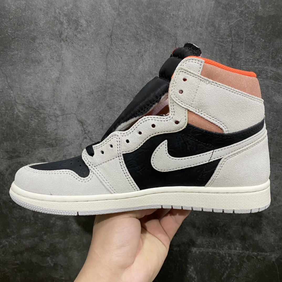 图片[2]-莞产纯原版Air Jordan AJ1灰麂皮 三文鱼555088-018 全新升级网板中底 原楦原纸板开发 极致一眼正品既视感 原厂皮料 承诺百分百一致原鞋 鞋面清洁度最高QC检验标准 控制溢胶 飞翼3D高频深度立体 全市场仅此一家 鞋盒、防尘纸 均采购来自原厂 尺码：40 40.5 41 42 42.5 43 44 44.5 45 46 47.5-选品中心