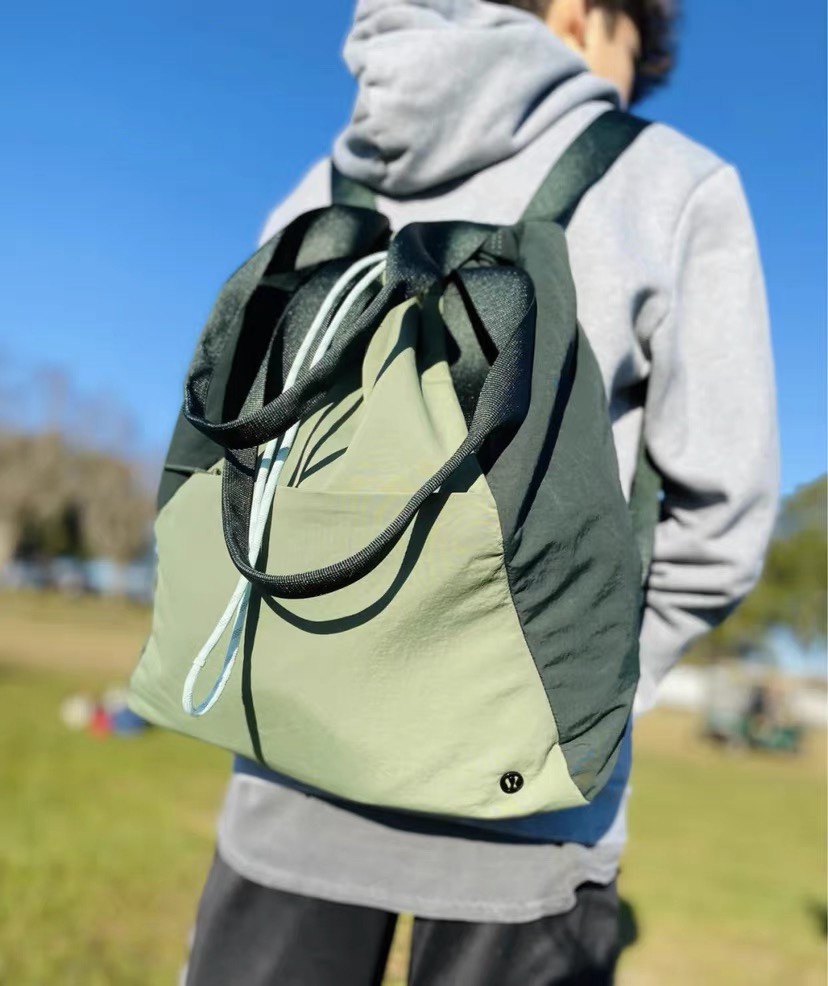 lululemon Dual-Function Convertible Backpack to Tote - Comprehensive 3