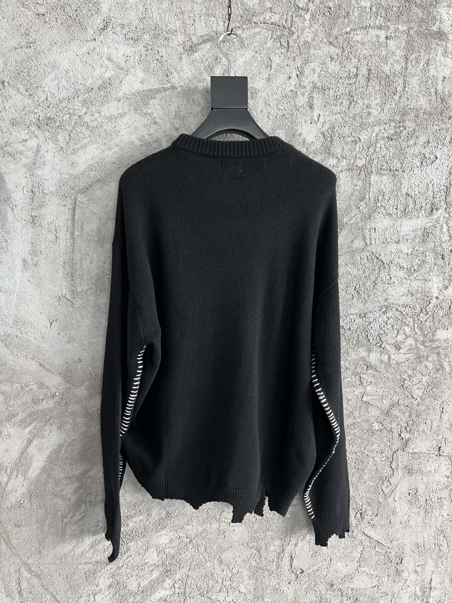 SAINT MICHAEL 2024SS Hand-Embroidered Letter Distressed Wool Sweater 8 i1665545074 3063 6