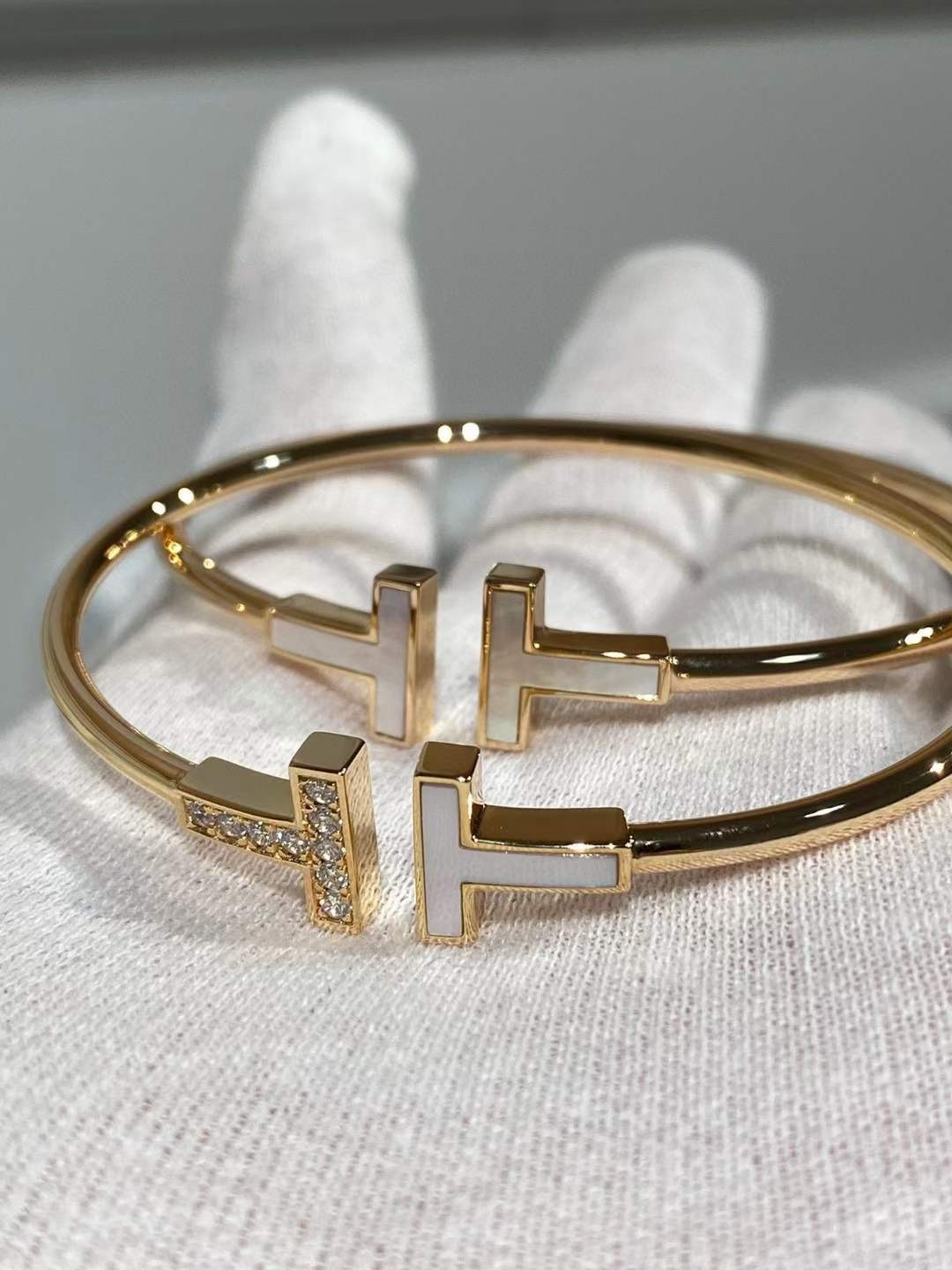 Tiffany & Co. Tiffany&Co. 白贝伴钻双t手镯