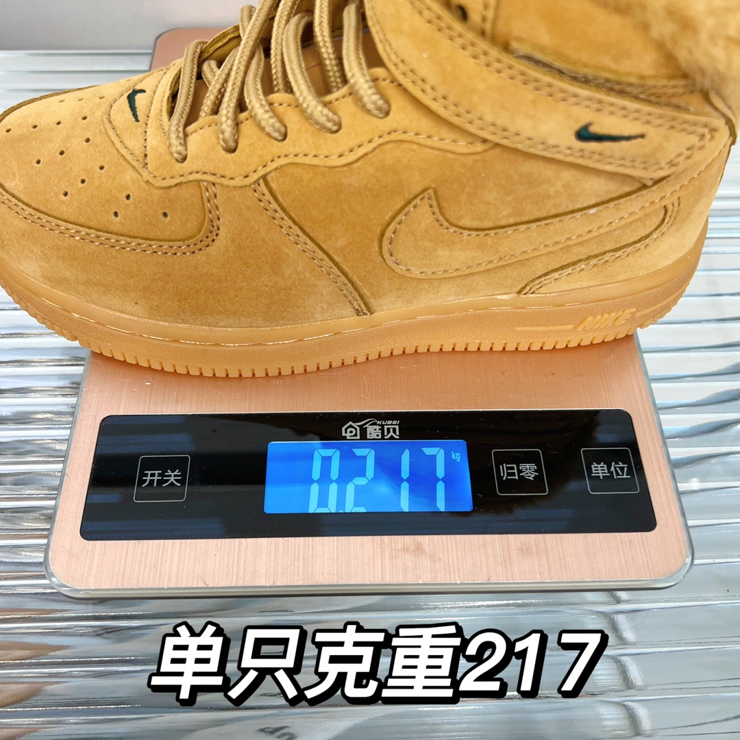 图片[8]-【九宫细节图 超级暖的空军一号来咯～ 超适合🈴️秋冬的高帮板鞋，还是加绒款复古休闲风的热潮-选品中心