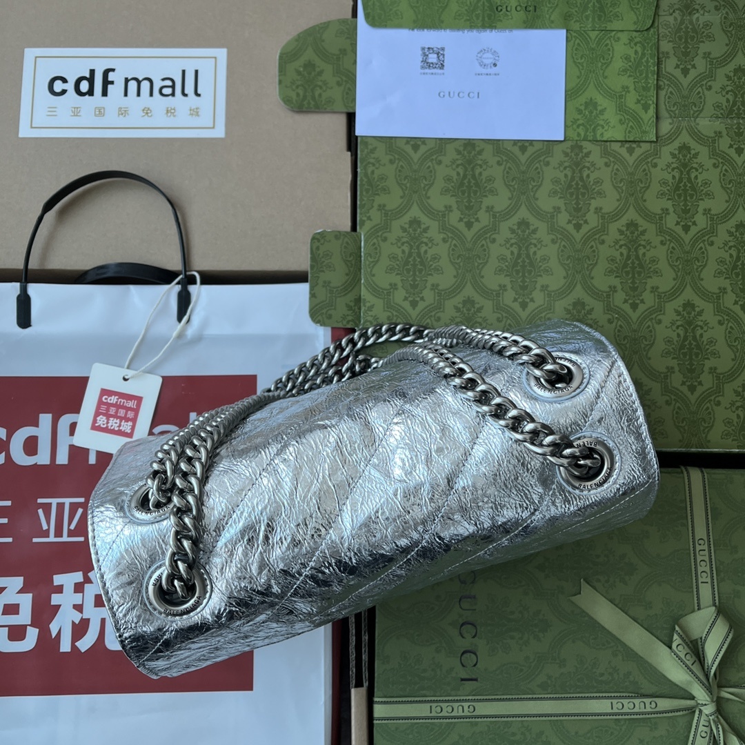 原厂皮配Cdfmall三亚免税店手提袋来自巴黎世家22年秋冬系列Crush气场强大的实用型大包包强势回归