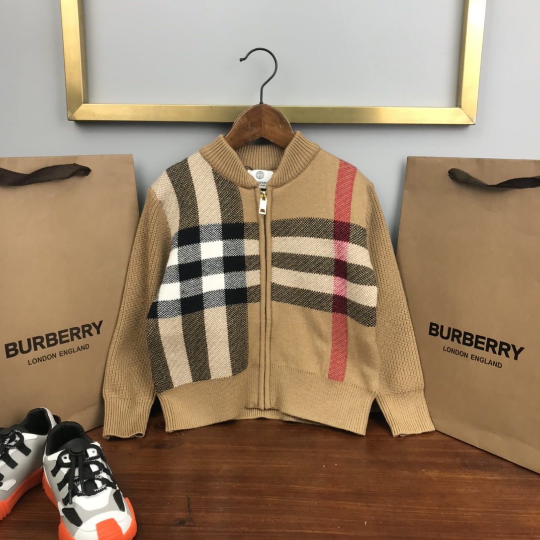 BBR 2022 Autumn Winter Knitted Shirts in Various Sizes and Khaki Color - 图片 1