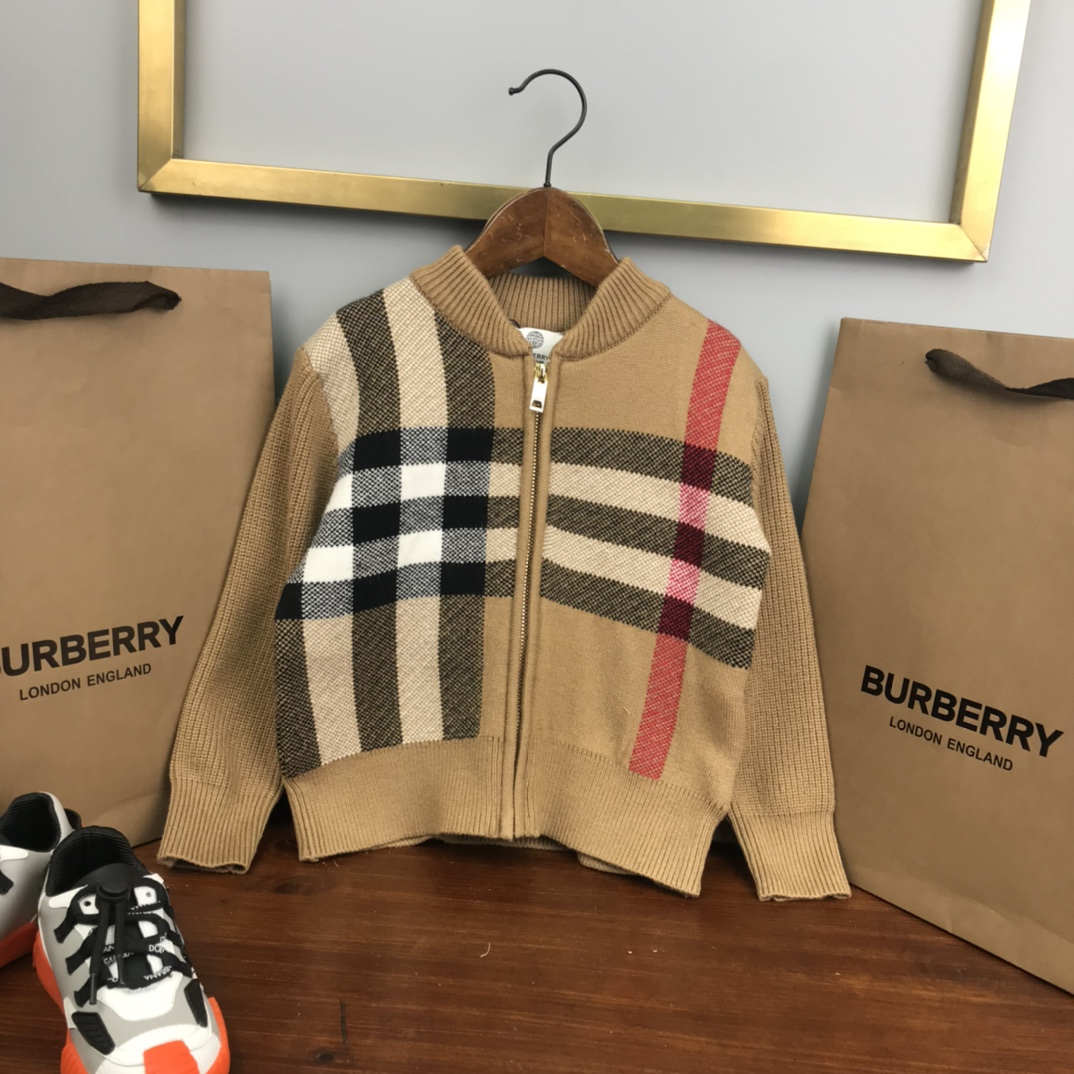 BBR 2022 Autumn Winter Knitted Shirts in Various Sizes and Khaki Color - 图片 7