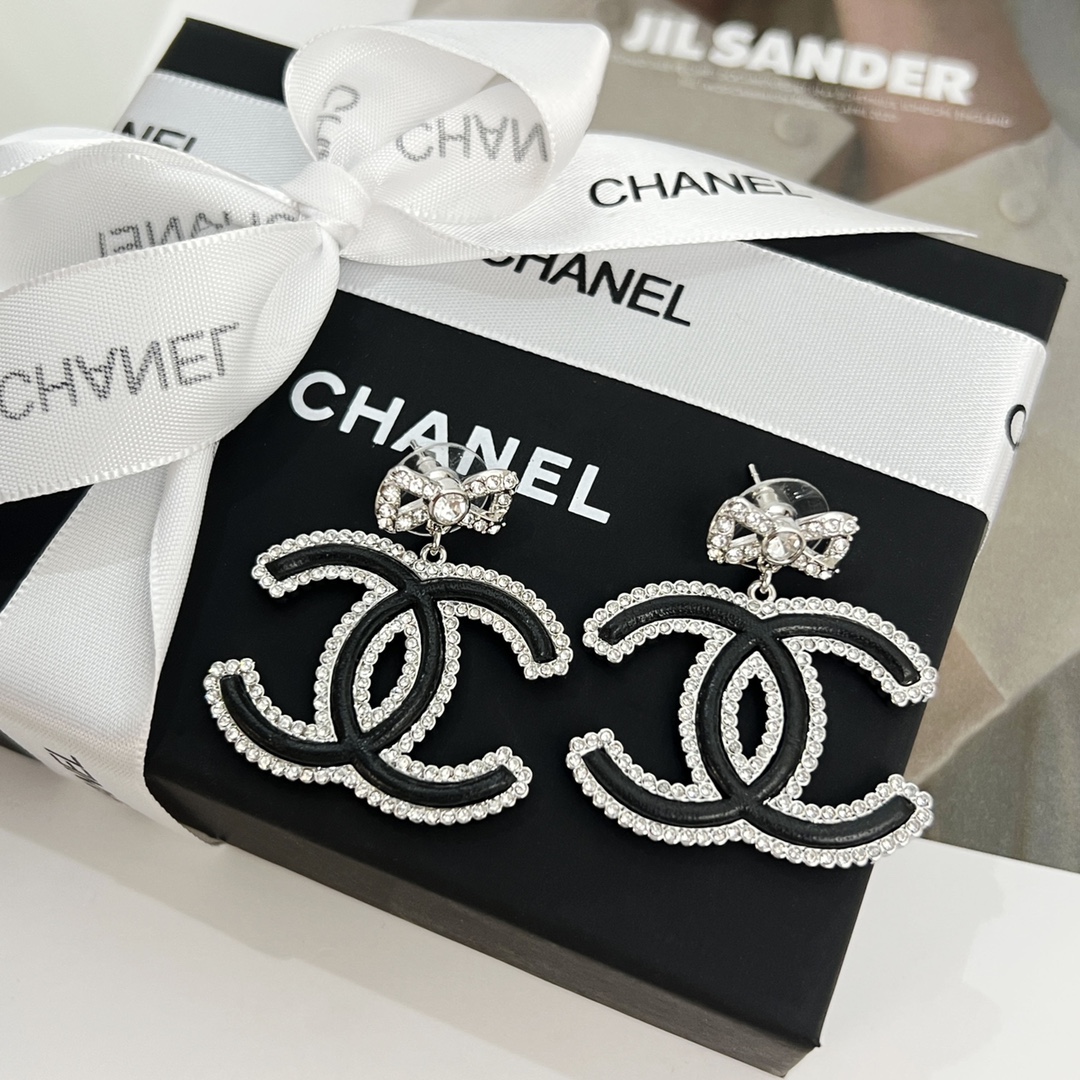 新款☑️CHANEL香奈儿c2双c蝴蝶结耳钉耳环
