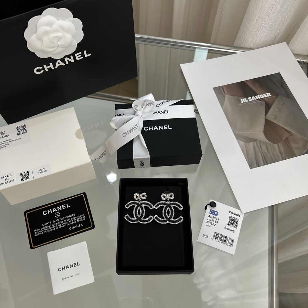 新款☑️CHANEL香奈儿c2双c蝴蝶结耳钉耳环