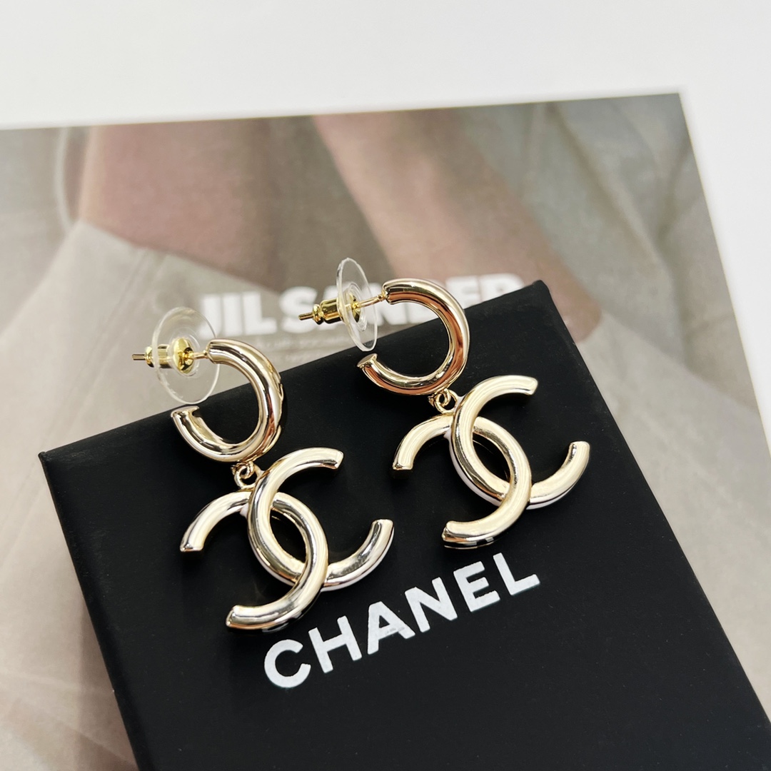 新款☑️CHANEL香奈儿c2双c耳钉耳环