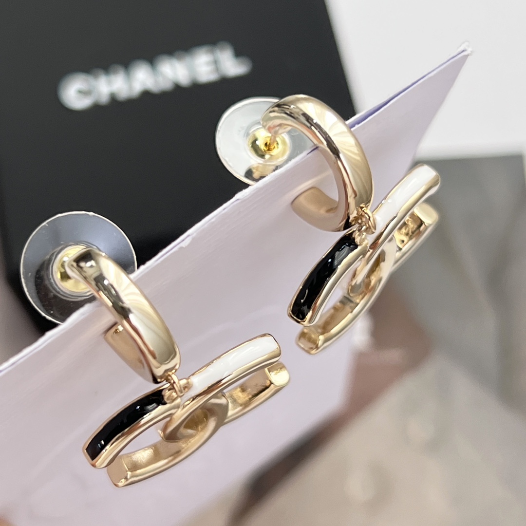 新款☑️CHANEL香奈儿c2双c耳钉耳环