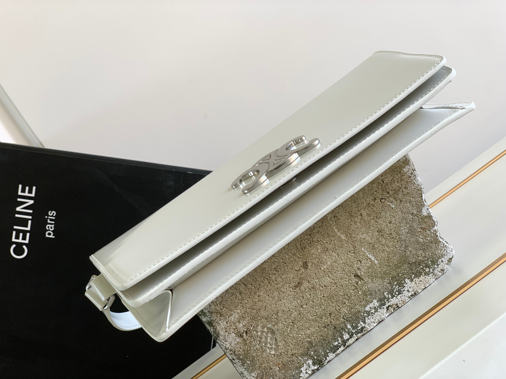 CELINE赛琳TRAPEZE TRIOMPHE亮泽牛皮革手袋199283